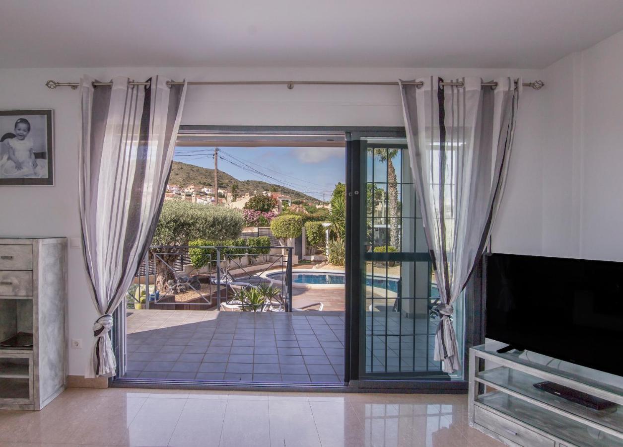 Villa Moderna Con Piscina El Campello Eksteriør bilde